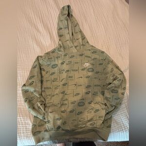 Nike Green Graphic Boys Hoodie Size XL